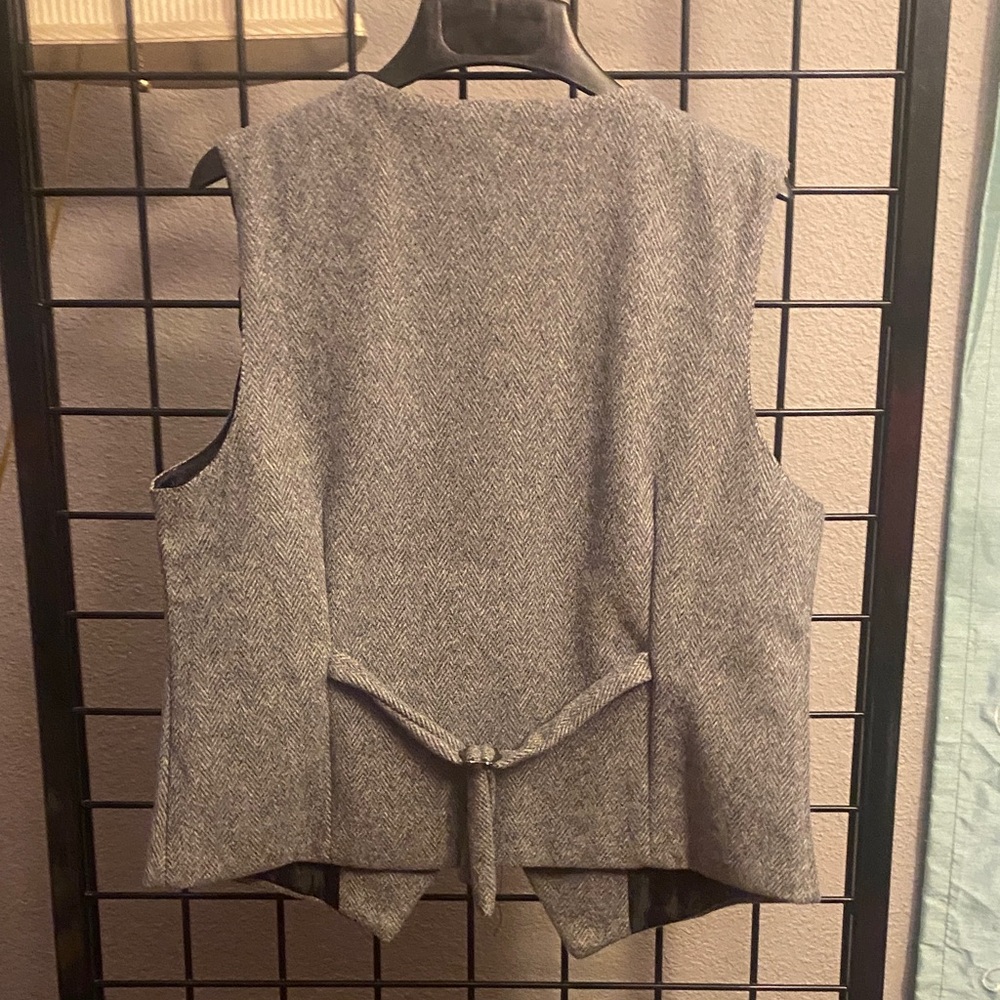 Gray Button-Up Vest - Picture 8 of 8